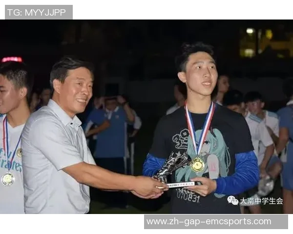 王者版足球:重塑足球竞技的全新体验与未来发展趋势探讨 王者版足球:重塑足球竞技的全新体验与未来发展趋势探讨